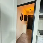 Dans Avec Piscine Et Tennis