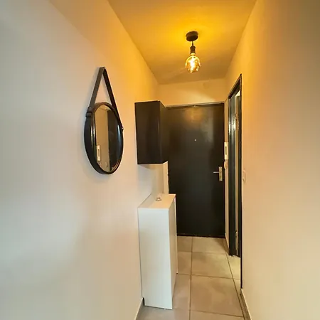 Dans Avec Piscine Et Tennis *